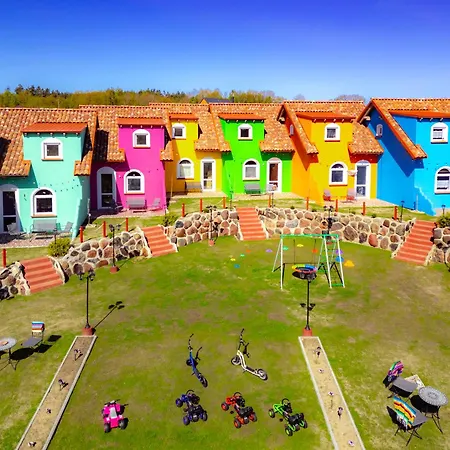 Tatil parkı Meksykanska Laguna Debina (Ustka)