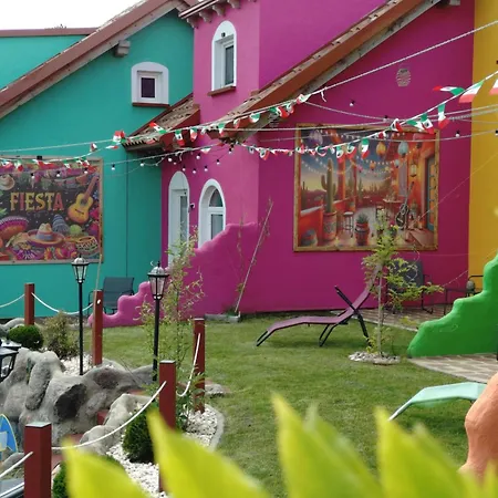 Tatil parkı Meksykanska Laguna Debina (Ustka)